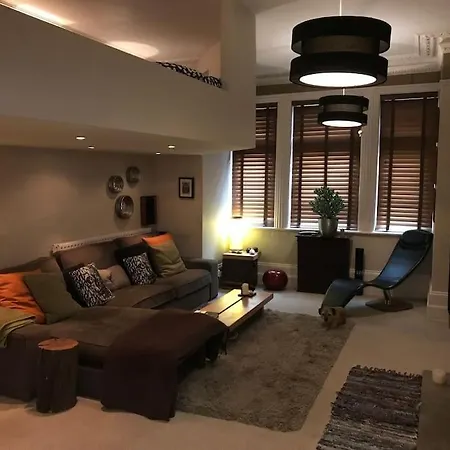 Spacious Southbourne Flat Sleeps 5 Perfect For Families And Groups Bournemouth Exterior photo