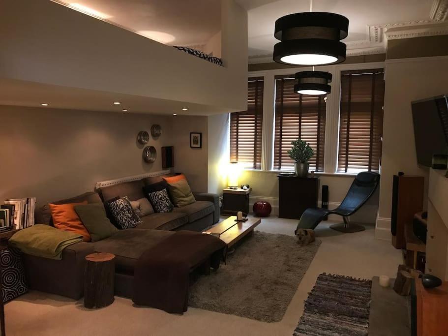 Apartment Spacious Southbourne Flat Sleeps 5 Perfect For Families And Groups *
