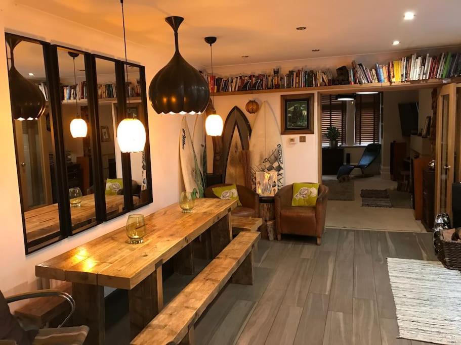 Spacious Southbourne Flat Sleeps 5 Perfect For Families And Groups *